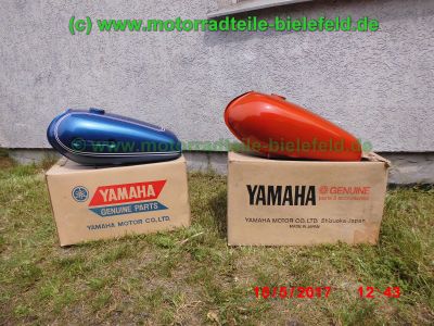 Yamaha_AS3_CS3_CS5_RD125_RD200_RD250_2x_original_NOS_Tank_reservoir_398-24110_39824110-5.jpg