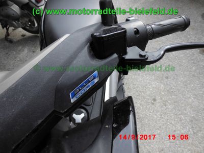 Yamaha_N-Max_ABS_GPD125-A_Crash_Roller_Scooter_NMax_-_Teile_Ersatzteile_parts_spares_spare-parts_ricambi_repuestos_wie_Yamaha_XMax_YP125R_X-MAX_125i_ABS-18.jpg