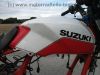 Suzuki_GSX_550EF_rotweiss_Wrack_GN71D_wie_GSX_400_500_550_750_E_ES_EF_109.jpg