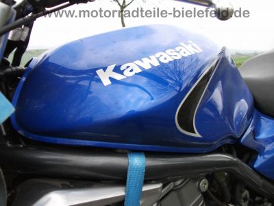 Kawasaki_ER-5_C_D_schwarz-blau_crash_-_wie_EN_KLE_GPZ_EX_ER_500_A_B_C_D_S_84.jpg