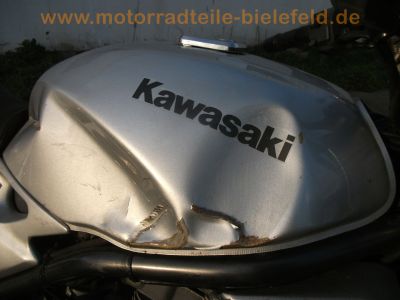 Kawasaki_ER-5_ER_500_A_Twister__silber-grau_Tankbeulen_-_wie_EN_EX_KLE_LE_500_9.jpg