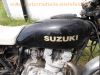Suzuki_GS_400_E_Twin_Klassiker_Giuliari_Sitzbank_weiss_sonst_Original-Zustand_49.jpg