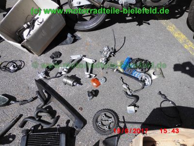 Honda_CBR125R_JC34_rot_Sturz_-_plus_Teile_Ersatzteile_parts_spares_spare-parts_ricambi_repuestos_wie_JC39-10.jpg