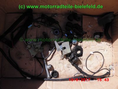 Honda_CBR125R_JC34_rot_Sturz_-_plus_Teile_Ersatzteile_parts_spares_spare-parts_ricambi_repuestos_wie_JC39-7.jpg