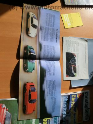Porsche_Zeitschriften_Werbe-_Verkaufs-Prospekt_Info-Broschuere_Katalog_Brochure_Catalog_Catalogue_Flyer_Folder_Hochglanz-Prospekt_9.jpg