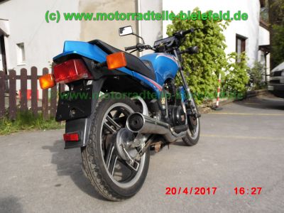 Yamaha_XS400_DOHC_12E_YICS_TWIN_blau_original_Auspuff_12E-14711_und_14721_nur_20500km-35.jpg