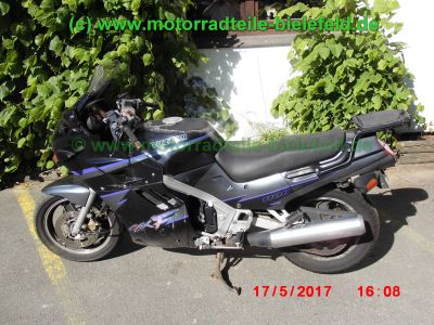 Suzuki_GSX1100F_GV72C_Karl_1127ccm_Motor_V708_Original-Zustand_GIVI_Topcase-Traeger_Teile_Ersatzteile_parts_spares_spare-parts_ricambi_repuestos_wie_GSX750F_GR78A-46.jpg