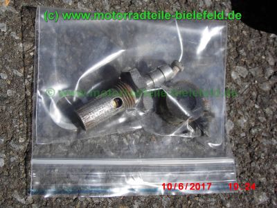 Kawasaki_Z1100GP_KZT10B_blau_-_Teile_Ersatzteile_parts_spares_spare-parts_wie_Z1-R_KZ_Z_GPz_750_1000_1100_R_GP_E_UT-18.jpg