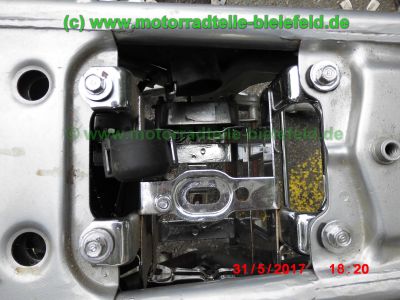 Honda_CB750KZ_RC01_Cafe-Racer_Alu-Tank_Tuning_Chrom_Edelstahl_polierte_Bauteile_KONI-Federbeine_Teile_Ersatzteile_parts_spares_spare-parts_wie_CB_750_900_F_C_Boldor_RC04_RC06_SC01-94.jpg