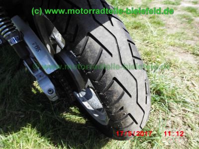 Kawasaki_ZR550B_Zephyr_rot_Gepaecktraeger_HAGON_Federbeine_48PS_Drosselung_Alpha-Technik-46.jpg