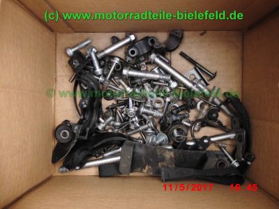 Kawasaki_ZX-9R_Ninja_ZX900E_schwarz_zerlegt_Restteile_Motor_engine_-_Teile_Ersatzteile_parts_spares_spare-parts_ricambi_wie_ZX9R_ZX900_C_D_F-131.jpg