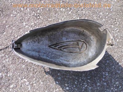 Deckel_Abdeckung_für_Hilfsmotor_FM_38_L_Vicky_38,5ccm_4.jpg