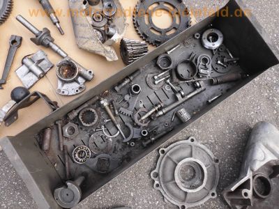 Oldtimer_Veteranen_Motor-Teile_engine_spares_spare-parts_251_.jpg