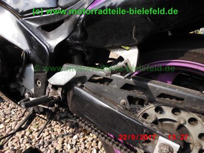 Yamaha_FZR1000_3GM_EXUP_schwarz-lila_144PS_2Hd_HU_06-2019_USD-Gabel_gepflegt_unverbastelt_–_wie_3LE_3LF_3LK-42.jpg