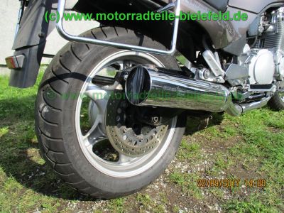 Suzuki_GSX1100G_GV74A_bronze_Kardan-Tourer_WP-Federn_Stahlflex_Weiss_Halbschalen_-Verkleidung_Sturzbuegel_Hepco-Becker_Gepaecktraeger_Koffertraeger_Motor_V718_1127ccm-35.jpg