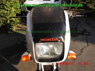 Honda_VF750F_RC15_Interceptor_V4_Youngtimer-Sportler_90PS_Super-Bike_Lenker_GIVI_Monorack_3_Gepaecktraeger_–_Technik_wie_VF_400_500_700_750_1000_1100_F_S_C-87.jpg