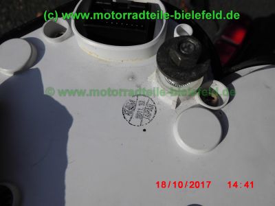 Yamaha_FZS600_Fazer_RJ02_rot_zerlegt_-_Ersatzteile_Teile_parts_spares_spare-parts_ricambi_repuestos_wie_FZ1_FZ6_FZR600R_YZF600R-186.jpg