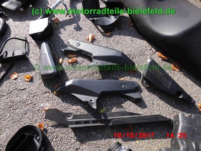 Yamaha_FZS600_Fazer_RJ02_rot_zerlegt_-_Ersatzteile_Teile_parts_spares_spare-parts_ricambi_repuestos_wie_FZ1_FZ6_FZR600R_YZF600R-36.jpg