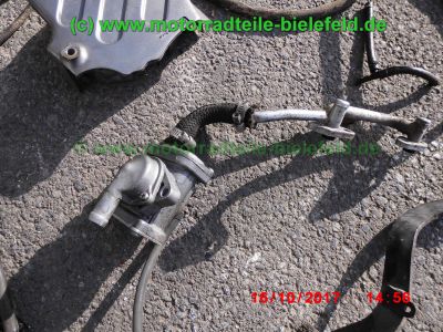 Honda_NX650_Dominator_RD08_zerlegt_blau-grau_RFVC_Motor_-_Ersatzteile_Teile_parts_spares_spare-parts_ricambi_repuestos_wie_RD02_-92.jpg