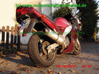 Suzuki_RF900R_GT73A_rot_55tkm_unfallfrei_Marving_Carboniox_4-1_Auspuff_Lucas_Sport-Fussrasten-54.jpg