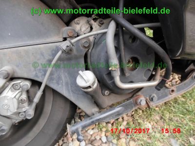 Yamaha_YP125_Majesty_SE06_grau_-_Ersatzteile_Teile_parts_spares_spare-parts_ricambi_repuestos_wie_Cygnus_Maxster_SE03_SE05_MBK_Skyliner_125_SE02_SE06_Flame_Thunder_-49.jpg