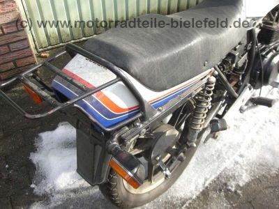 Suzuki_GSX_250_400_GSX400_E_S_weissblaurot_400E_400S_GK53C_37.jpg