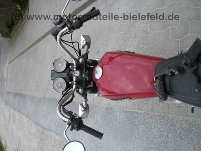Suzuki_GN400_rot_GN_250_400_Koffersystem_Koffer_GIVI_40.jpg