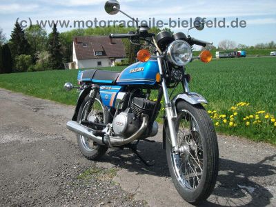 Suzuki_GP125_blau_original_GP_GT_125_GT125_GT185_35.jpg