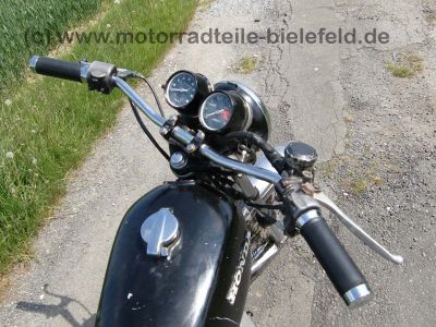 Honda_CB_250G_schwarz_KONI_braune_Sitzbank_Motor_CJ_250T_81.jpg