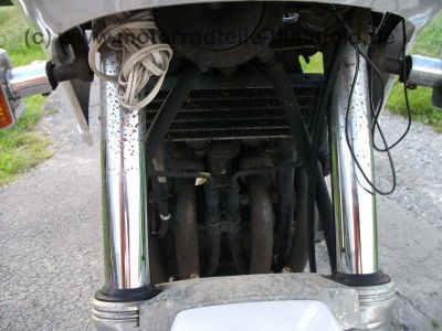 Yamaha_XJ600_51J_weiss_rot_Anlasser_defekt_Tankdelle_XJ_400_500_550_600_700_750_Maxim_Seca_79.jpg