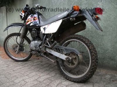 Suzuki_DR_125_SE_SF44A_grau_schwarz_EZ_2000_wie_DR_GN_GZ_125_DR125_GN125_GZ125_S_SE_125SE_125S_105.jpg