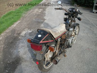 Suzuki_GSX_250E_GS25x_schwarzrot_Wrack_wie_GS_GSX_250_400_GSX250_GSX400_E_GS40x_46.jpg