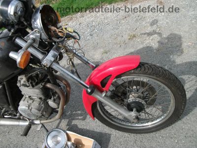 Suzuki_GN_250_schwarzrot_NJ42A_wie_GN_DR_125_250_400_GN125_GN250_GN400_65.jpg