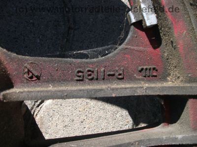 Kawasaki_GPZ_750_UT__ZX750A_rotschwarz_wie_Z_ZX_KZ_GPZ_550_750_E_UT_48.jpg