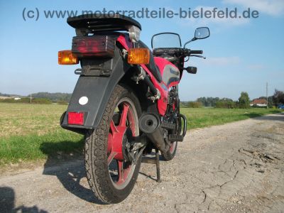 Kawasaki_GPz_305_rot_EX305_GIVI_wie_EX_Z_KZ_GPz_CSR_250_305_A_B_55.jpg