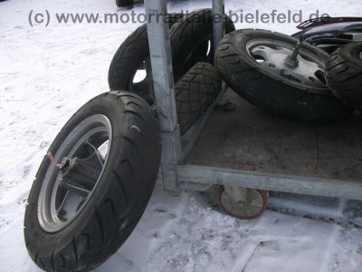 Yamaha_XC_125_TR_F_Cygnus_R_CygnusR_4NB_SE03_Teile_Verkleidung_Raeder_Tacho_Lampe_66.jpg