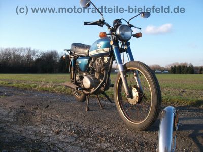 Honda_CB_100_blau_EZ_1975_2__Hd__12kW_wie_CB_CL_TL_SS_SL_50_80_90_100_125_63.jpg