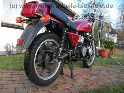 Kawasaki_KZ_750_E_rot_Neuteile_2x_4in1_Auspuff_motad_n-eta_BSM_-_wie_Z_KZ_GPz_650_750_B_C_E_GP_LTD_UT_166.jpg