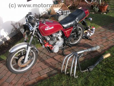 Kawasaki_KZ_750_E_rot_Neuteile_2x_4in1_Auspuff_motad_n-eta_BSM_-_wie_Z_KZ_GPz_650_750_B_C_E_GP_LTD_UT_50.jpg