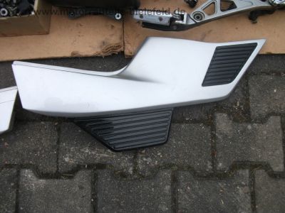 Suzuki_GSX_1100_EF_GV71C_KRAUSER_Gepaecktraeger_Koffertraeger_Gepaecksystem_erst_49tkm_-_wie_GSX_750_1100_ES_EF_E_GV_71_A_B_C_138.jpg