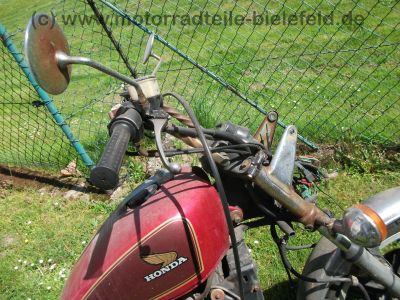Honda_CX_500_C_rot_Custom_Chopper_PC01_Schuh_Gepaecksystem__41.jpg