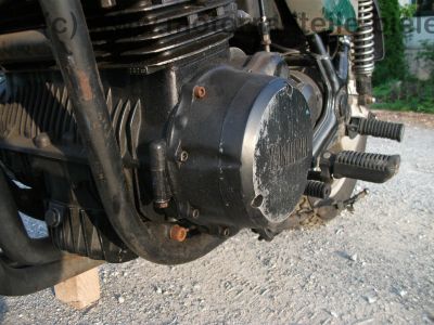 Yamaha_XS_750_1T5_gruen_MOTAD_Edelstahl-Auspuff_3in1_Cafe-Racer_Bobber_Chopper_wie_XS_TX_650_750_850_83.jpg