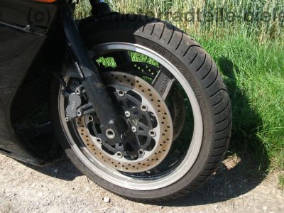 Kawasaki_ZZR_1100_C_ZXT10C_schwarz_150PS_-_wie__ZZ-R_1100_D_ZXT10D_GPZ_1100_ZXT10E_600_E_D_27.jpg