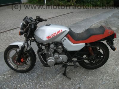 Suzuki_GS_550_M_KATANA_silber_Motorschaden_SEBRING_4_in_1_Auspuff_-_wie_GSX_GS_400_500_550_750_D_E_L_KATANA_68.jpg