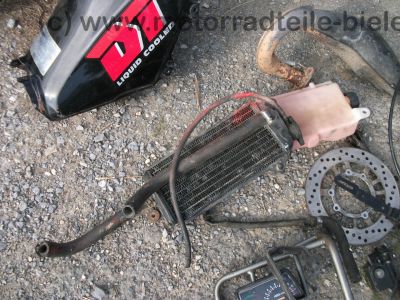 Yamaha_DT_80_LC_2_LC_II_53V_Cross_Motor_2RA_Vergaser_3WC_Raeder_DT_125_4BL_-_wie_RD_DT_50_80_125_LC_1_2_I_II_18.jpg