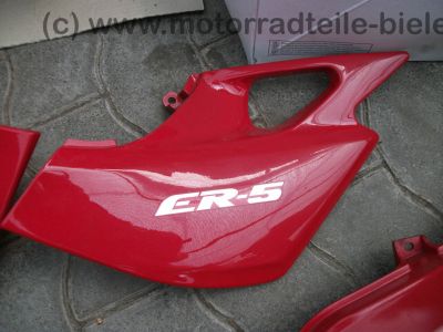 Kawasaki_ER-5_Twister_rot_zerlegt_Tank_Lacksatz_Vorderrad_Hinterrad_Rahmen_Schwinge_etc__41.jpg