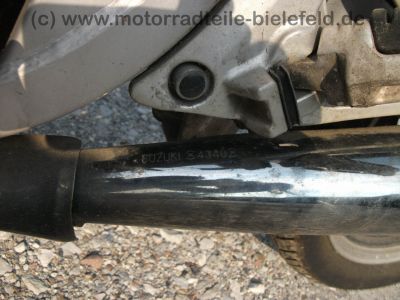 Suzuki_GSX_550_EF_GN71D_tuerkis_orig__Auspuff_-_wie_GSX_400_500_550_600_F_E_ES_EF_115.jpg