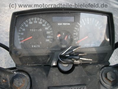 Suzuki_GSX_550_EF_GN71D_tuerkis_orig__Auspuff_-_wie_GSX_400_500_550_600_F_E_ES_EF_73.jpg