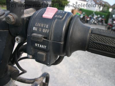 Suzuki_GSX_550_EF_GN71D_tuerkis_orig__Auspuff_-_wie_GSX_400_500_550_600_F_E_ES_EF_75.jpg