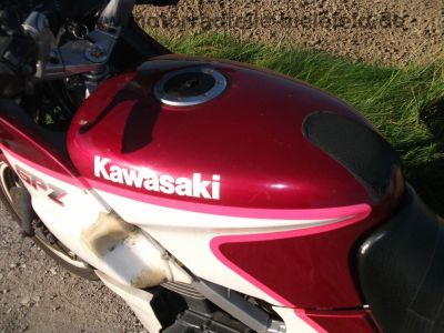 Kawasaki_GPZ_500_S_rosa-weiss_60PS_EX_500_A_-_wie_EN_KLE_ER_500_ER-5_10.jpg